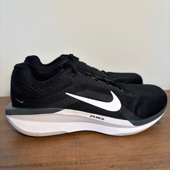 Nike Shoes - Nike Air Winflo 11 Road Running Shoes Men's Size 6.5 / Women 8 Black FQ8937-001